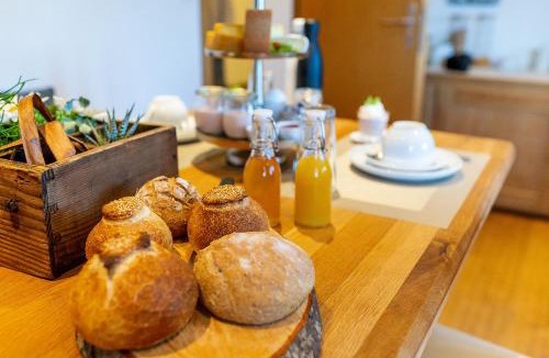 Neckertal Bed & Breakfast | Gästehaus Aemisegg