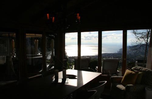 Montreux Ski Chalet | Elvira House Montreux, un lieu magique !