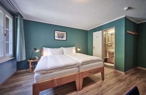 Central Interlaken Hotel | 5th Floor Basic Rooms - shared bathrooms