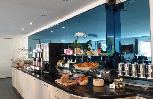 Neuchatel Hotel | Touring au Lac