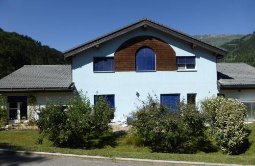 Bruson Bed & Breakfast | B&B Les Acacias