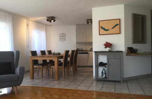 Faulensee Apartment | Lake View Apartment