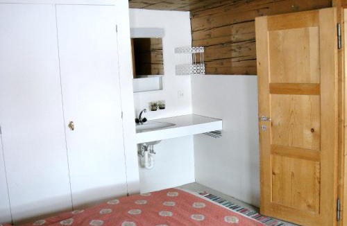 Tavanasa Apartment | Casa Cadruvi, Ferienhaus in Obersaxen, 150 Quadratmeter