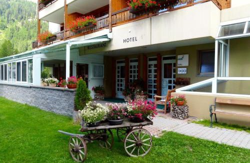 Oberwald Hotel | Hotel Ahorni