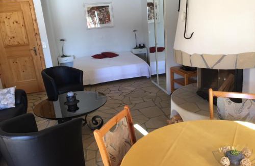 Davos-Dorf Apartment | 2-Zimmer Ferienwohnung Bünda