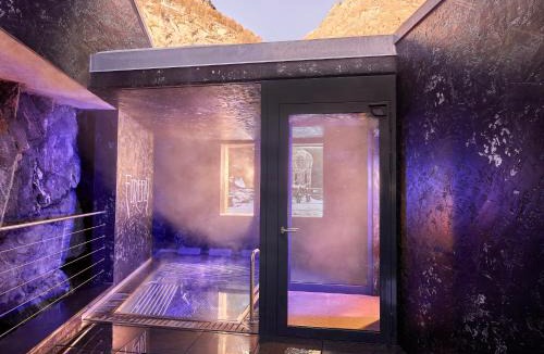 Zermatt Hotel | Firefly Luxury Suites