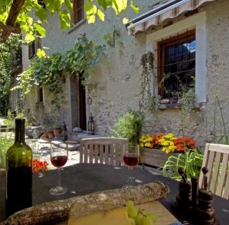 Coglio House | Pensione Boschetto