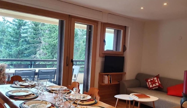 Holiday flat with mountain views