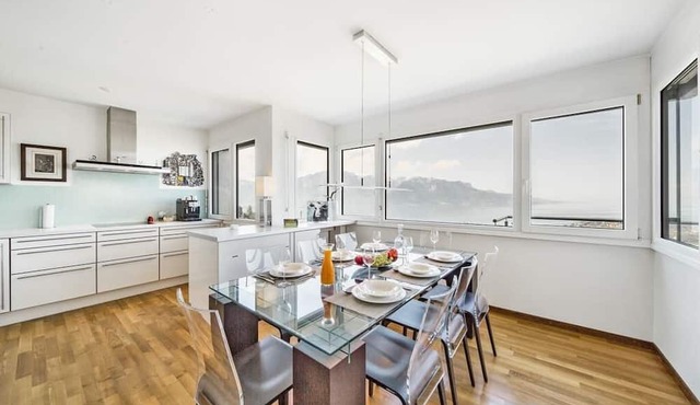 Panoramic 3BD Dream Family Villa in Montreux by GuestLee