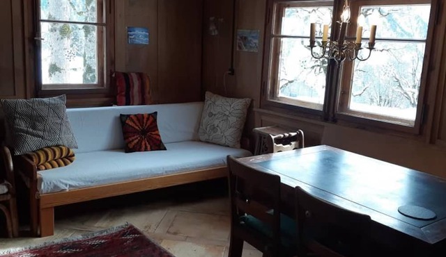 Absolutely quiet panoramic location in an ancient wooden house