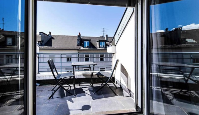 Modern Apartment - AC- 1br-2p- Geneva