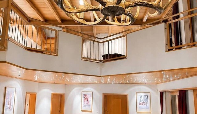 7BR Luxury Chalet near Interlaken AC 18 guests