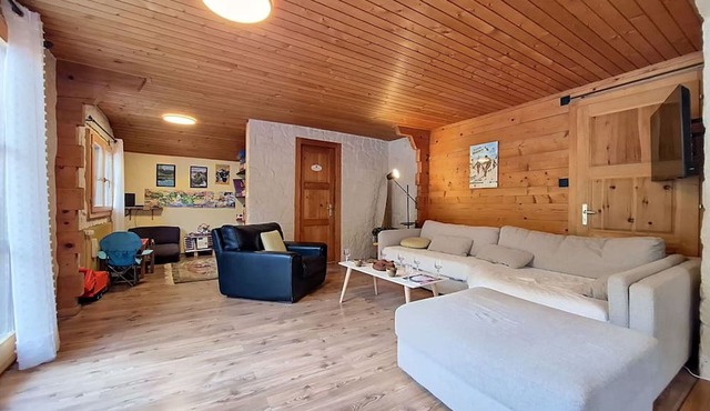 Lovely apartment for 8 guests with WIFI, TV, balcony, pets allowed and panoramic view