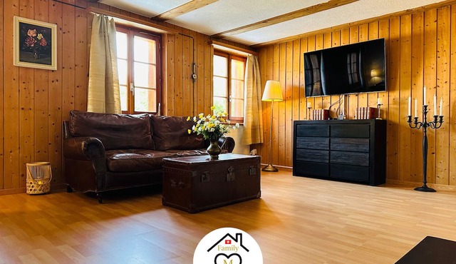 Family M Apartments 15 - Center of Switzerland - Retro - Fire place