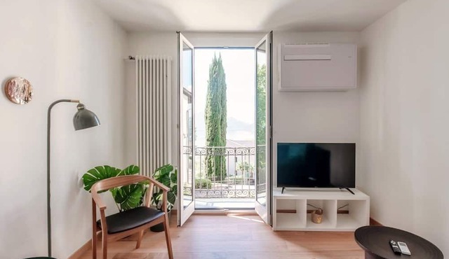 One-Bedroom Apartment with Lake View in Ruvigliana (Dream Lake 2)