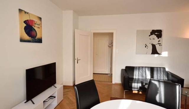 Cosy 2-bedroom near lake (Stardust 31)