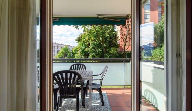 Apartment in Massagno with balcony (Francobollo Studio)