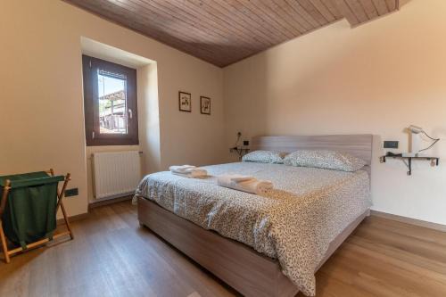 Spacious home near Orta, 8min