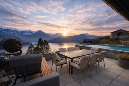 A&Y Panorama Poolhouse - Hot Tub Lake Lucerne