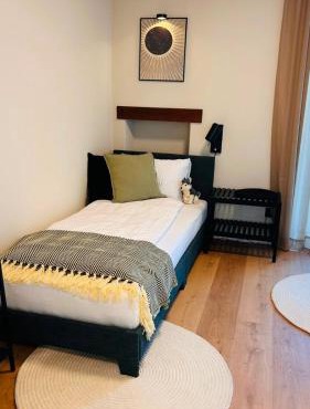 120sqm Duplex Apartment with AirC Free Parking Family & Business