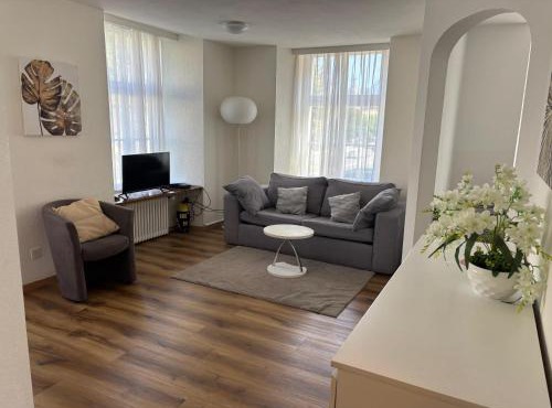 Haus zur Eiche Private 3,5 Zimmerwohnung bis zu 8 Gäste