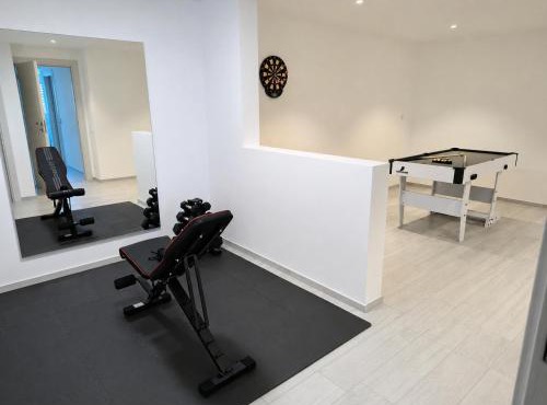 Villa Sementina - Luxury Stay with Pool and Gym - 15 m to Lake Maggiore