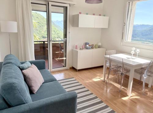 Oasi di pace con vista mozzafiato sul Lago Maggiore