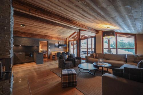 PRIVÀ Alpine Lodge