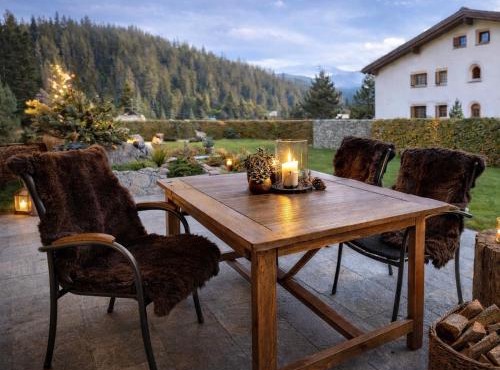 Laax Cozy Apartment Ski Bus at the Door