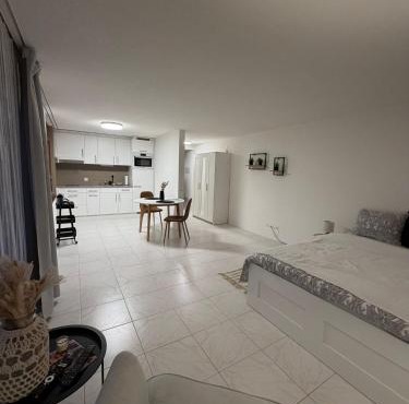 Studio Lakeview