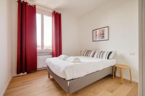 Just Urban Stays - Modern and Strategic 1-BR Flat C - Central Station