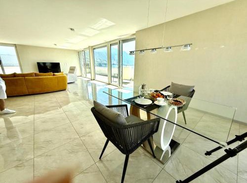 Montreux CH 4 bedrooms,4 bathrooms 8-10 pers