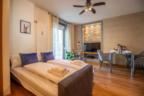 Spacious Apartment with Terrace and Roche View - Special ROGER F RABBIT 1 Apartment, Basel, up to 6 guests