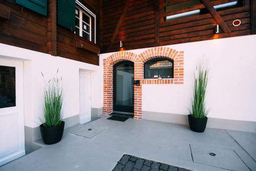 Lakeside Barn Apartment near Interlaken