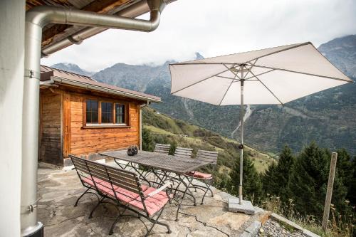 Maiensäss, Berghütte Pundelon - autark, voll ausgestattet, Ressourcen begrenzt