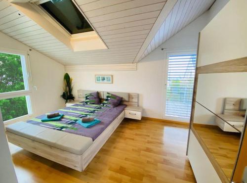 Villa with Pool - Leon's Holiday Homes