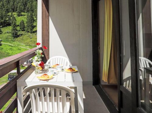 Apartment Rosablanche C53 by Interhome