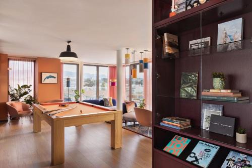 Stay KooooK Geneva City - Online Check In