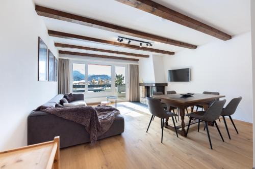 Scenic Alpine Apartment with Pool & Sauna