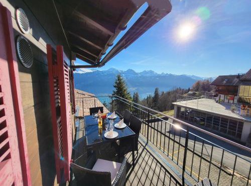 Alpine Balcony 4-Room apartment