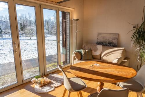 Tiny House Chez Claudine - Relaxen, Workspace, Nähe Thermen, Netflix, free Parking & Wifi