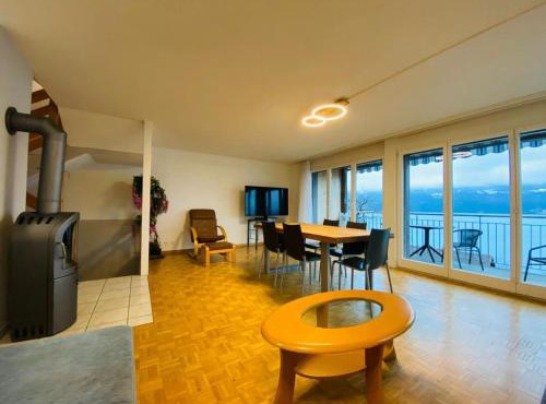 Lake View Apartment - 12