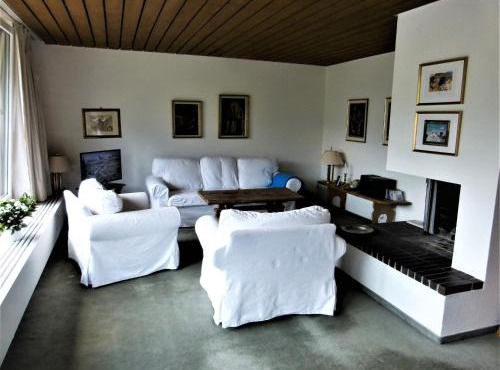 Penthouse Tgesa Tgampi T33