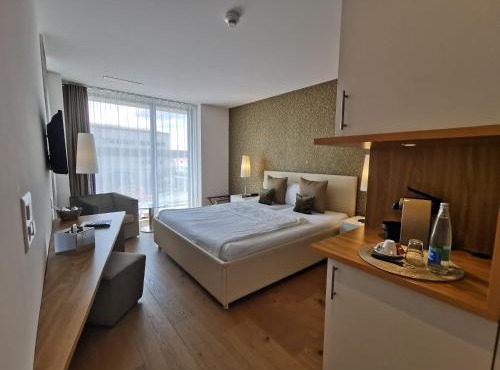Hotel AVA